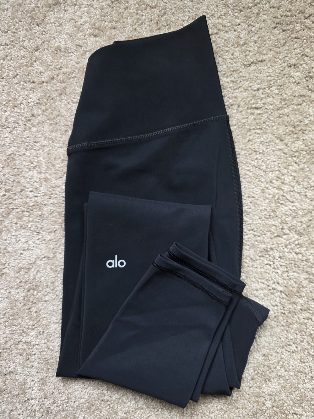 Alo Yoga Ripped Warrior Leggings